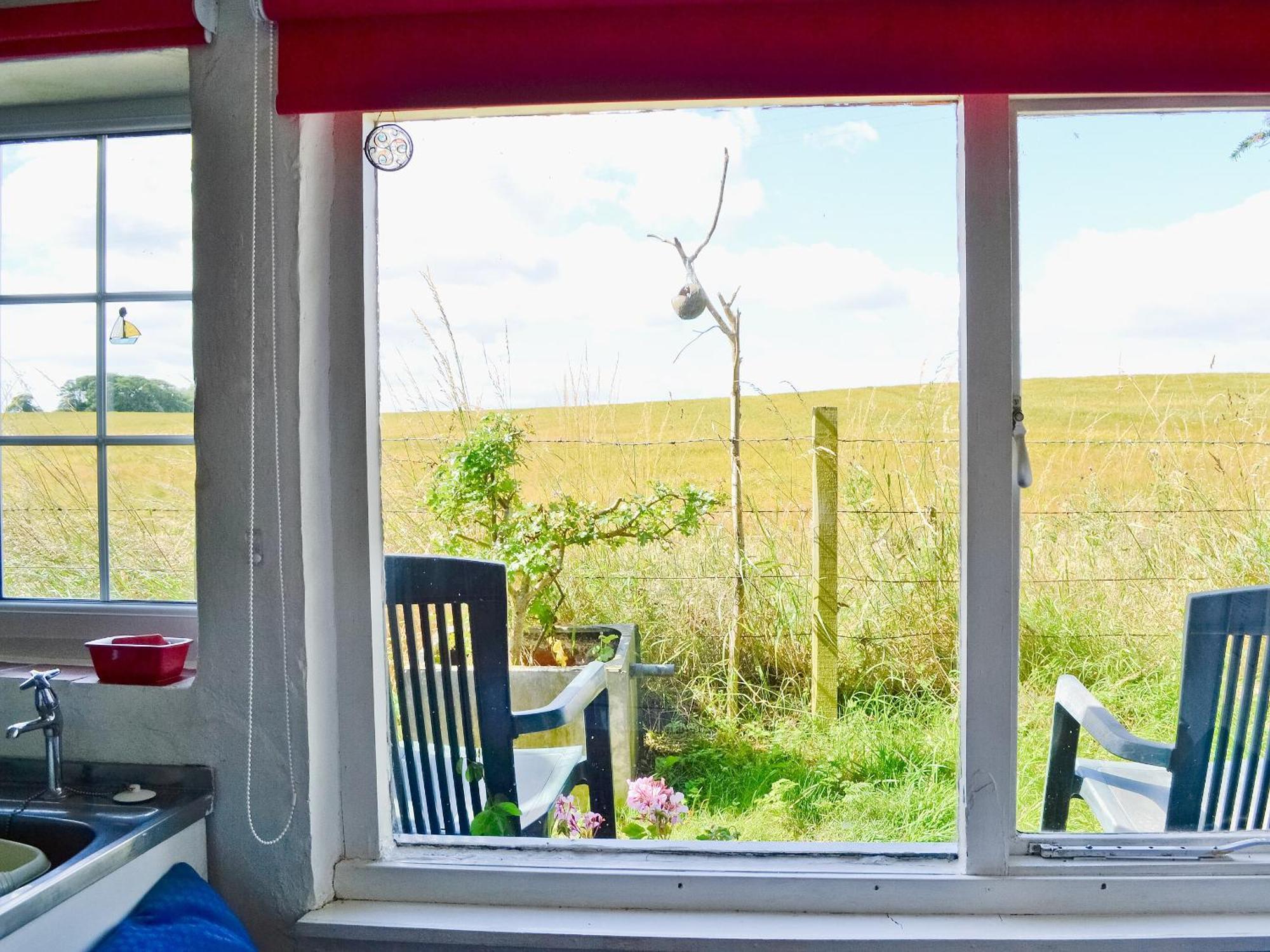 The Cottage Saint Cyrus Bagian luar foto
